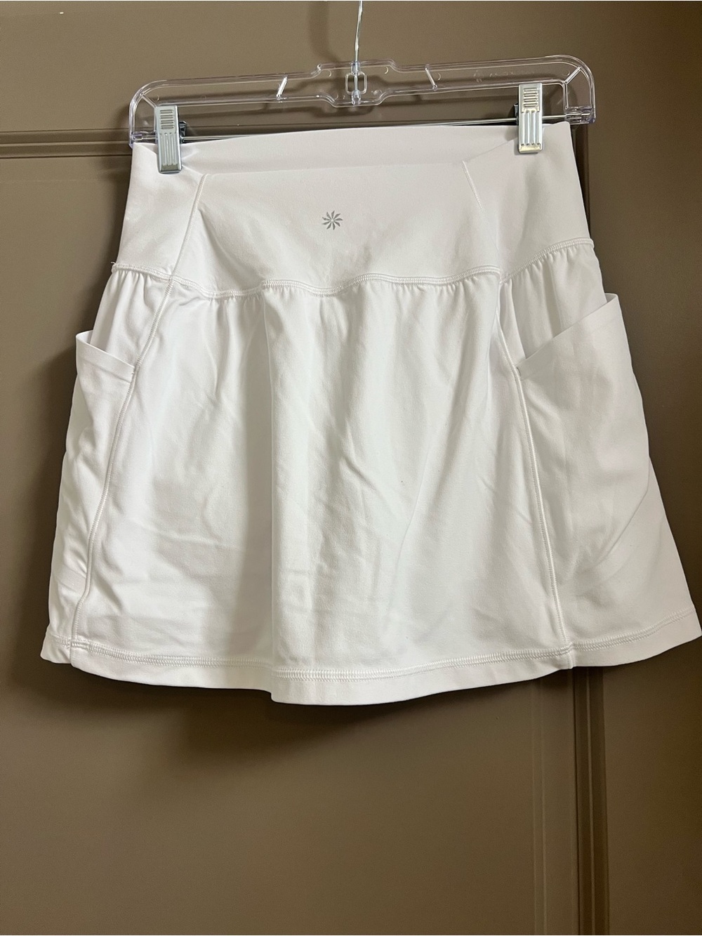 Athleta Salutation Stash High Rise
14.5" Skort Small White - Picture 4 of 5